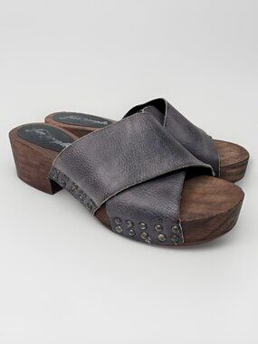 Free People Brown Wooden Studded Clogs Shoes Sandals Womens Size 39 US 8.5